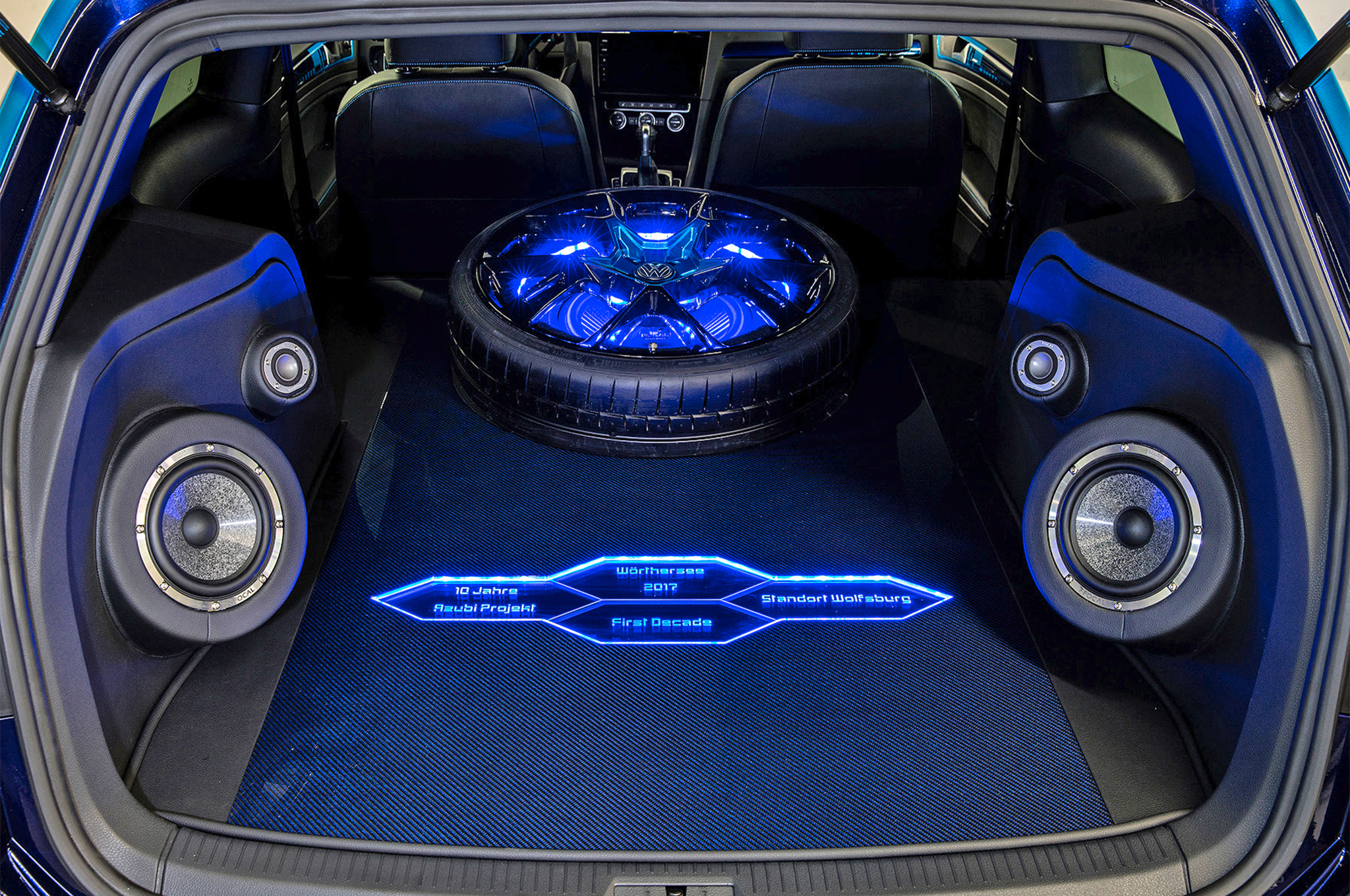 Volkswagen GTI First Decade Hybrid concept speakers