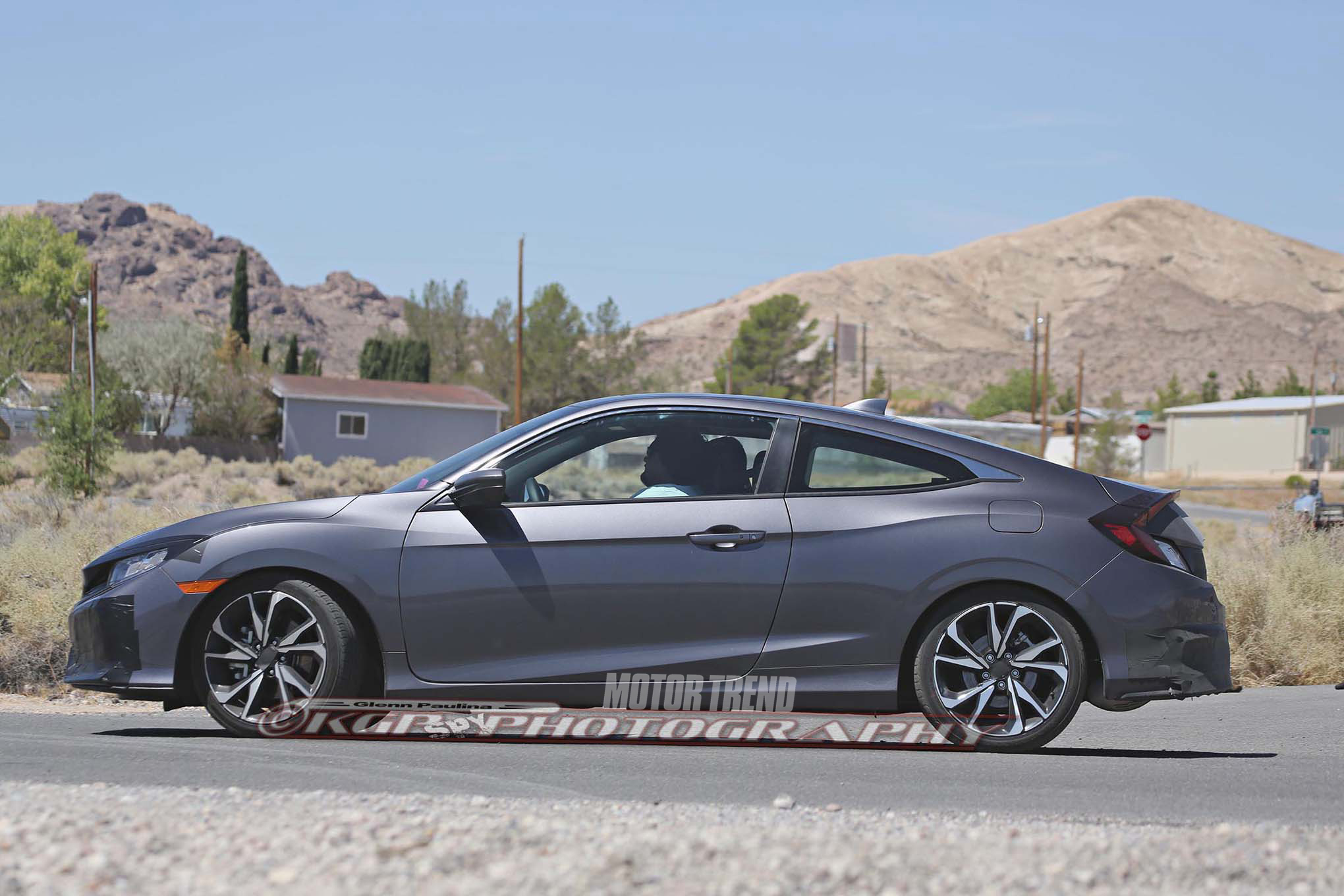 2017 Honda Civic Si Coupe Tests Wearing Minimal Camo