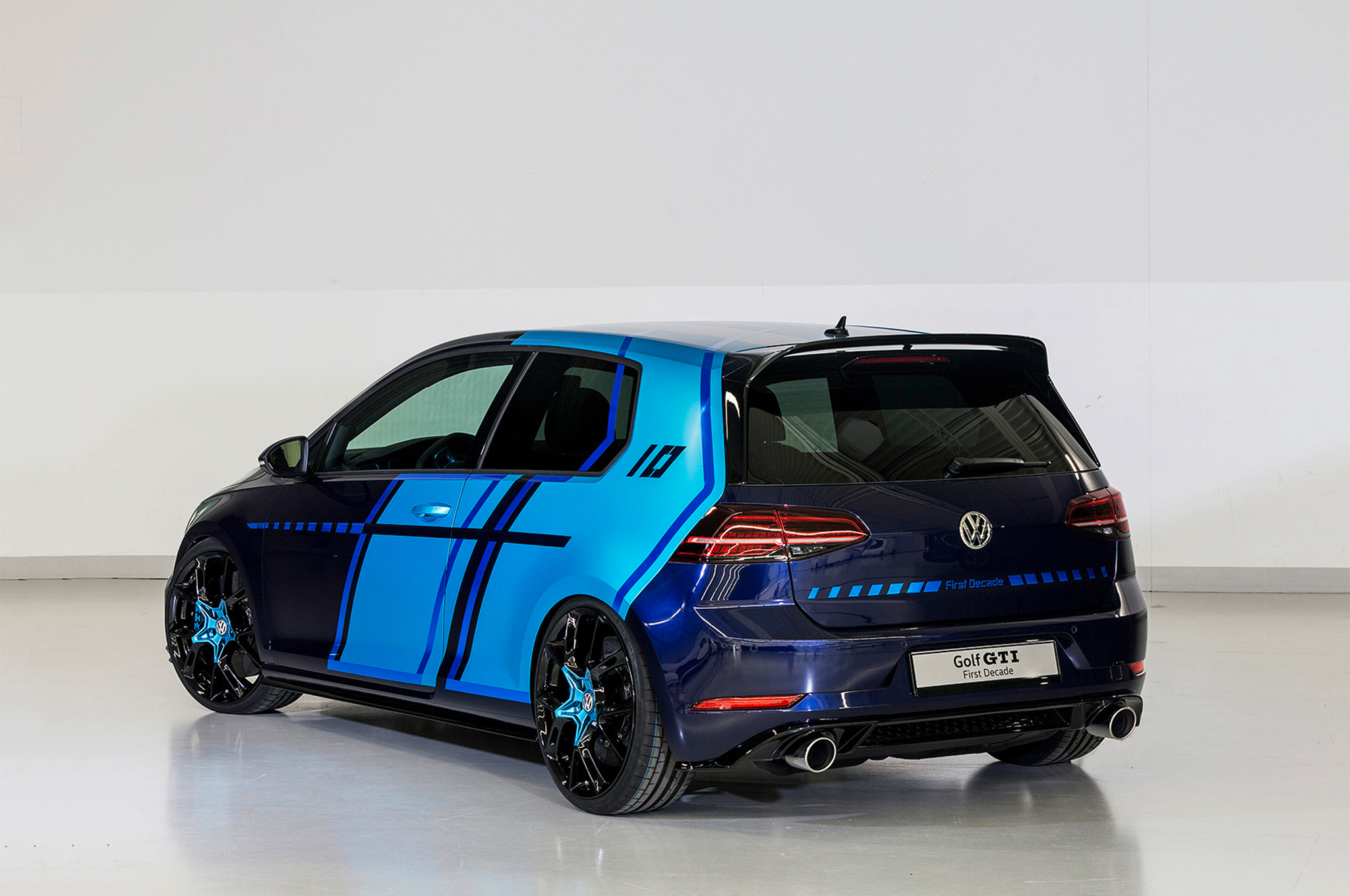 Volkswagen GTI First Decade Hybrid concept rear three quarter