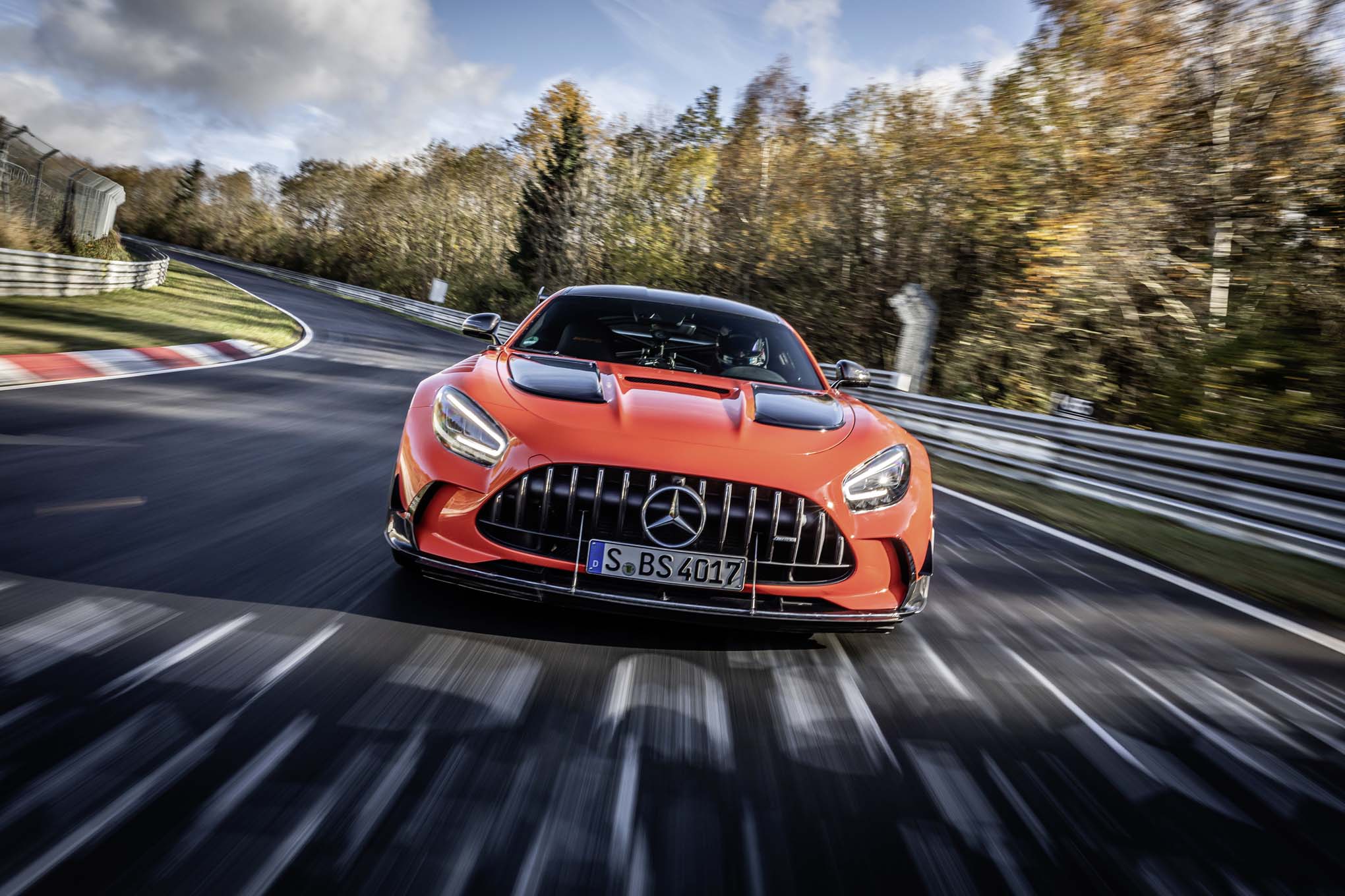 Video of Mercedes-AMG GT Black Series Terrorizing Nurburgring